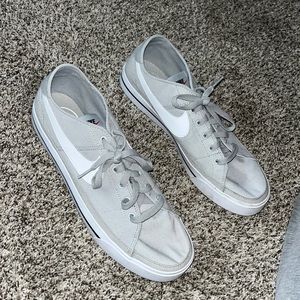 Men’s size 11.5 like new, Nike shoes